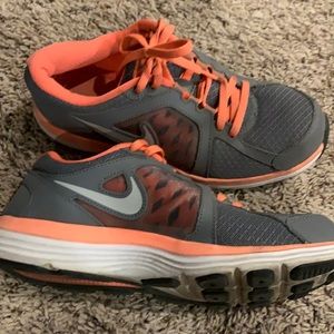 Nike size 7.5 running shoes